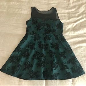 Trixxi Girl Dark Green formal flower dress, NWT